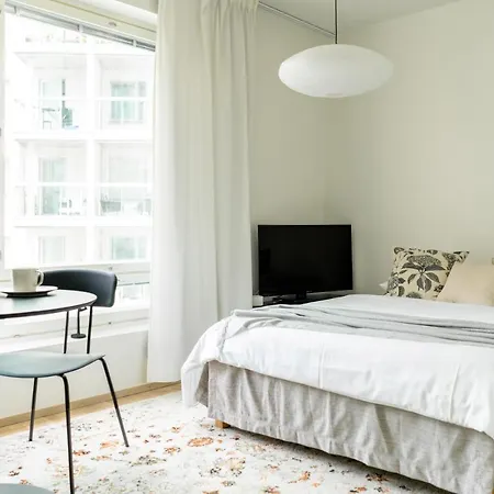 Brand New Stylish Studio - Free Parking! *